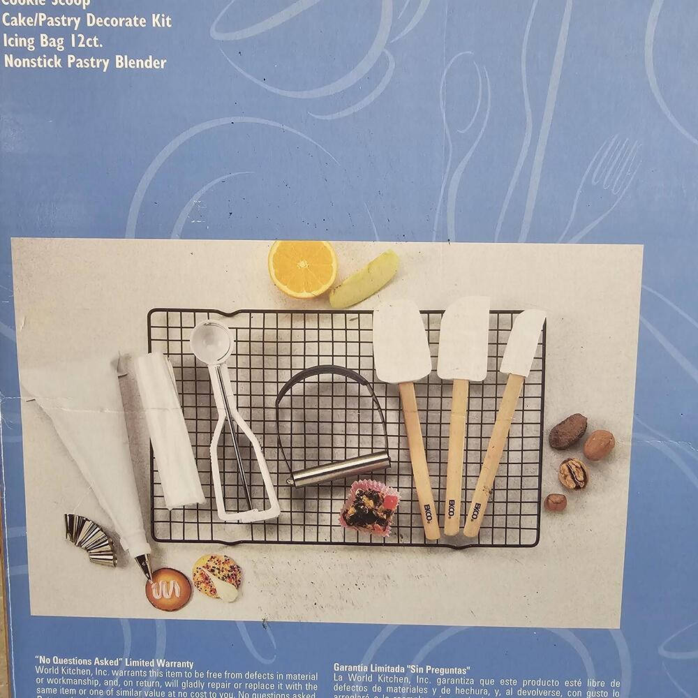 Cooling Rack 8 Piece Baking Set Make by Ekco